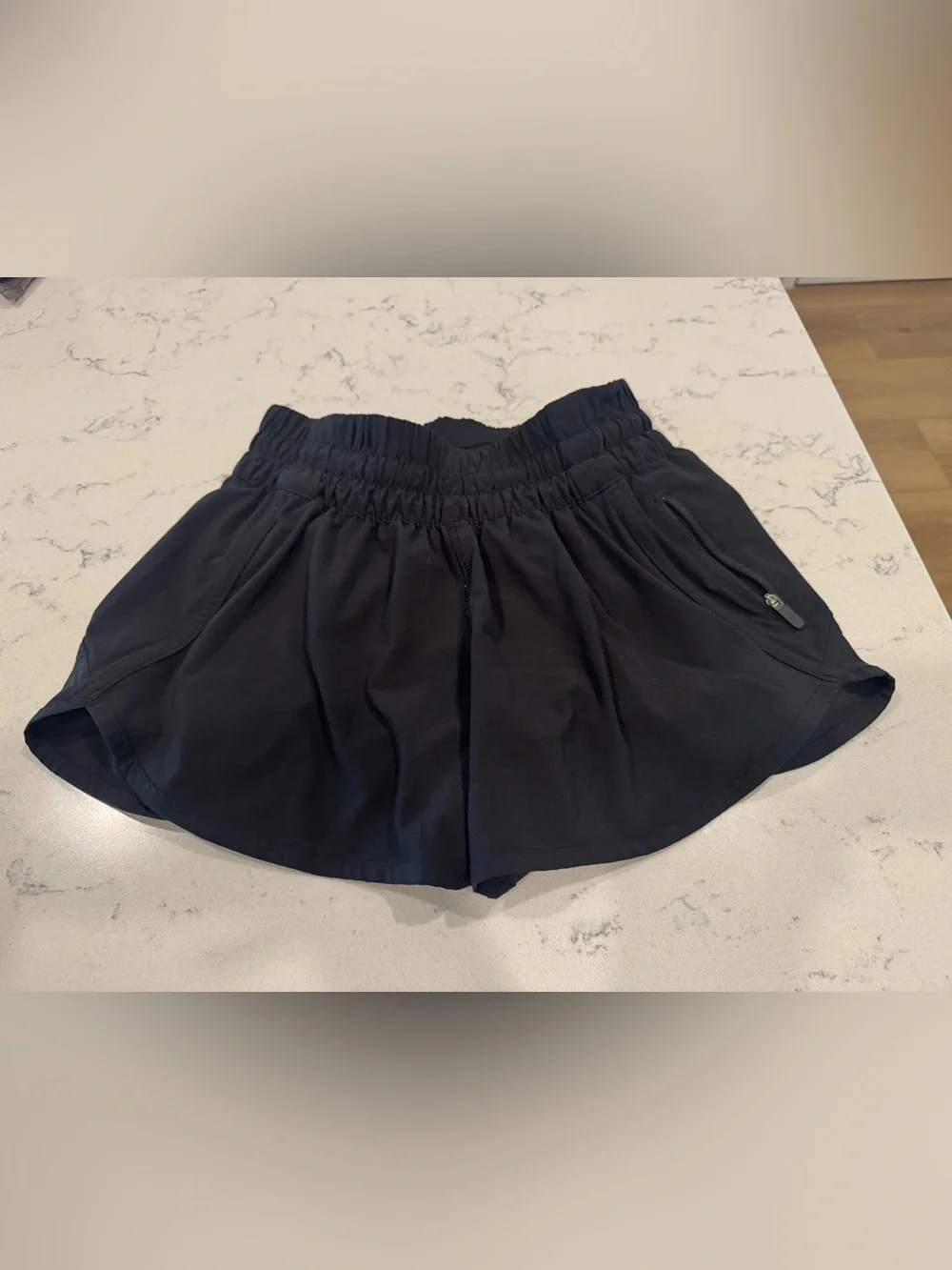 Lululemon Track That Lined Short 3” - excellent condition - size 4